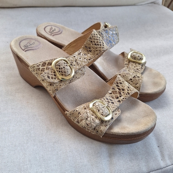 Dansko Sophie Sandals 2 Straps Buckles Womens EU 42 Size 11.5 US Tan - Picture 3 of 7